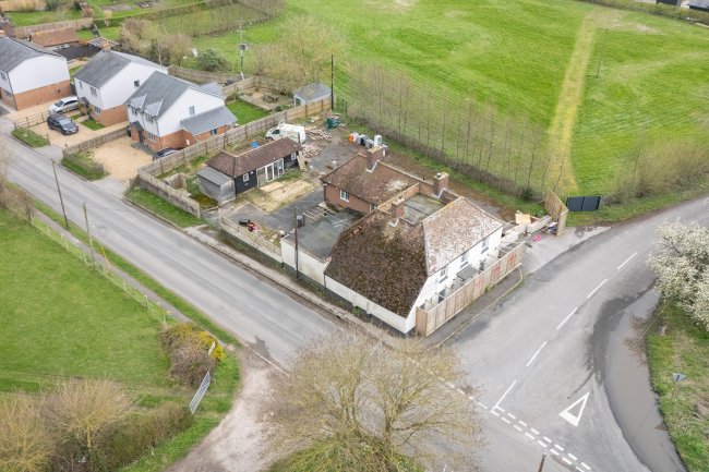 Horse & Harrow, Main Street, West Hagbourne, Didcot OX11 0NB 10