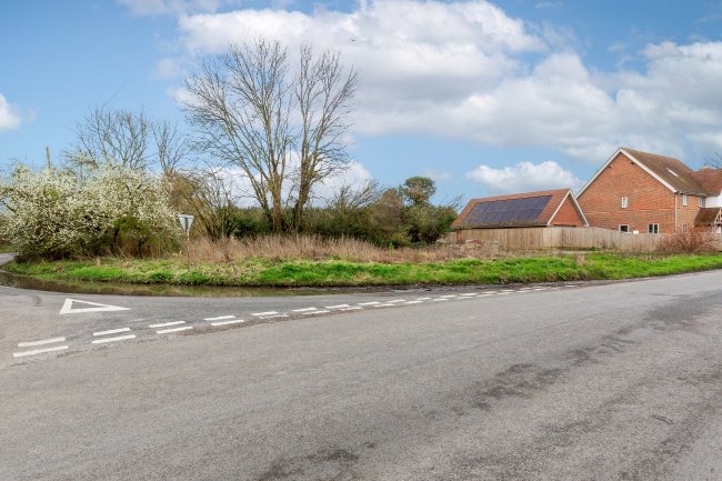 Horse & Harrow, Main Street, West Hagbourne, Didcot OX11 0NB 10