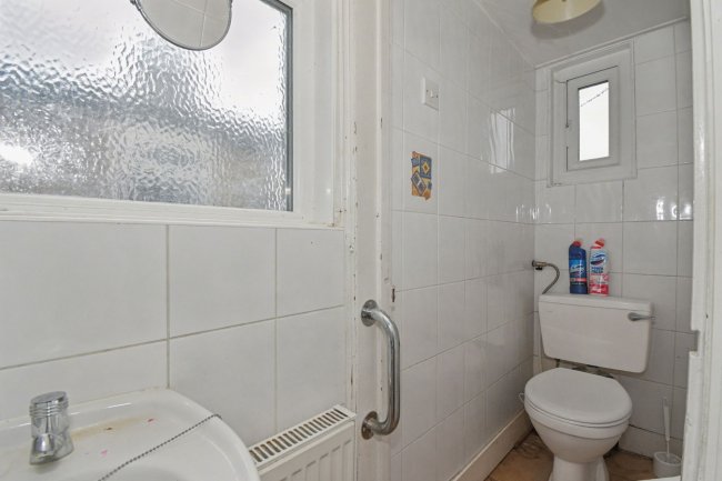 117 / 117A Western Road, Southall, UB2 5HN 7