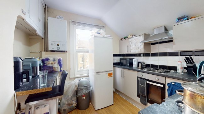 10 Comyn Road, Clapham, London, SW11 1QD 2