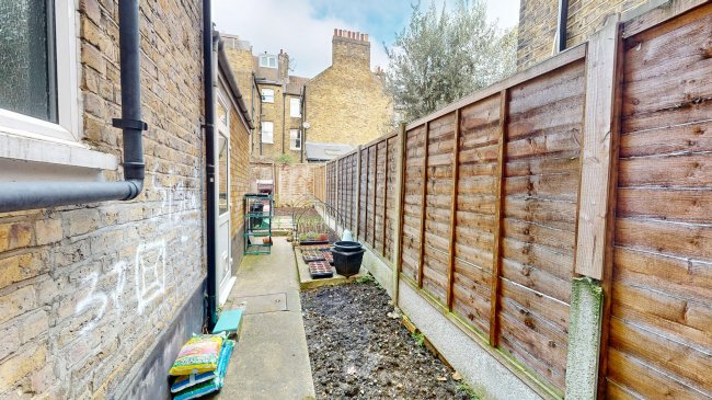 10 Comyn Road, Clapham, London, SW11 1QD 2