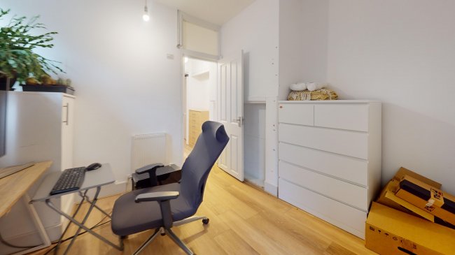 10 Comyn Road, Clapham, London, SW11 1QD 2