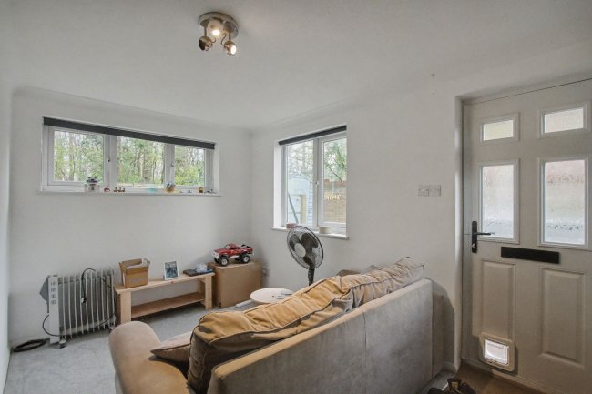 28 Gazelle Court, Colchester, Essex, CO4 9RW 7