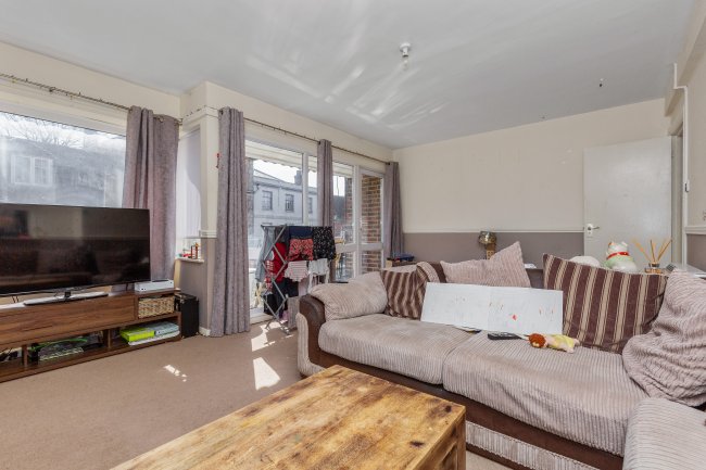 34D & 34E High Street, Alton, Hampshire, GU34 1BD 6