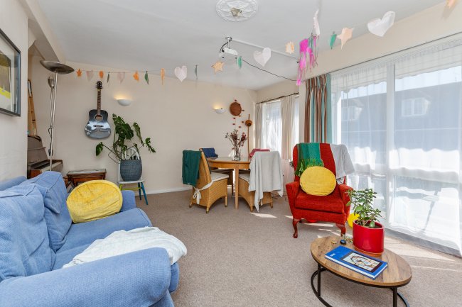 34D & 34E High Street, Alton, Hampshire, GU34 1BD 6