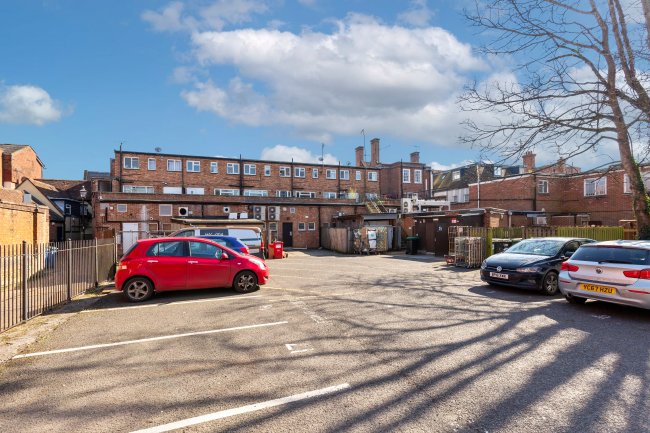 34D & 34E High Street, Alton, Hampshire, GU34 1BD 6