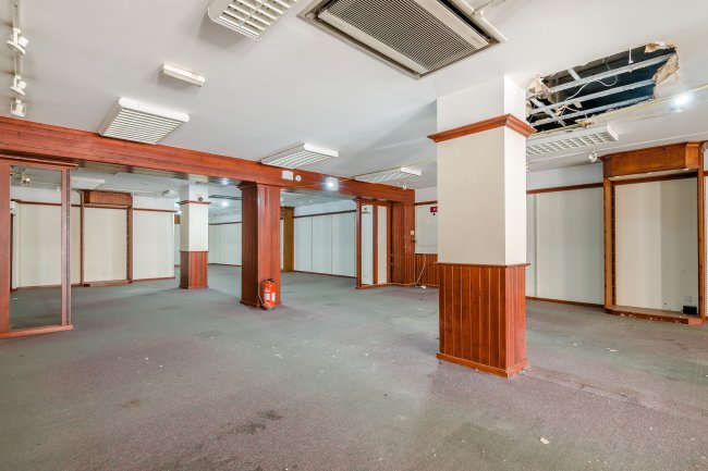 38-40 High Street, Andover SP10 1NN 7