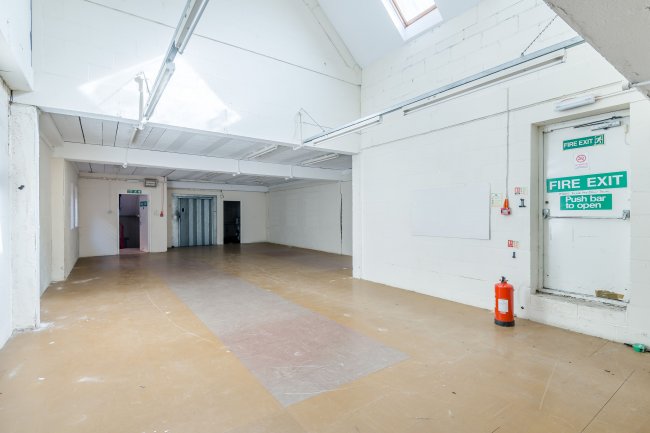 38-40 High Street, Andover SP10 1NN 7