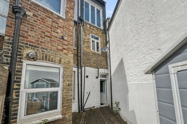 169 Gleneagle Road, Streatham, London, SW16 6AZ 5