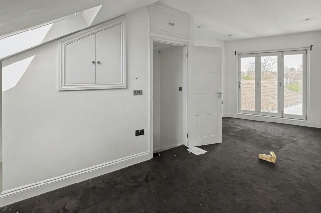 169 Gleneagle Road, Streatham, London, SW16 6AZ 5