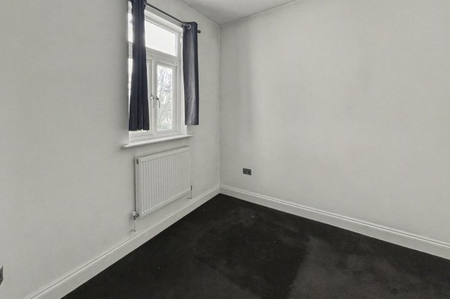 169 Gleneagle Road, Streatham, London, SW16 6AZ 5