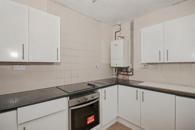 52 The Crescent, St. Neots, Cambridgeshire, PE19 1EE 9