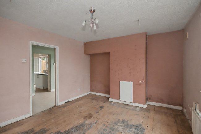 52 The Crescent, St. Neots, Cambridgeshire, PE19 1EE 9