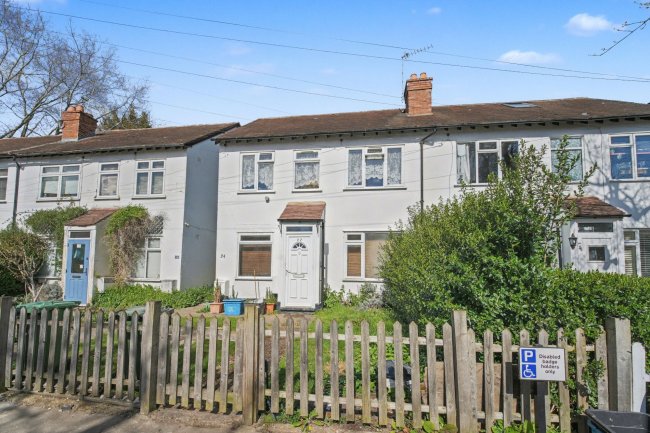 22 / 24 Holly Bush Lane, Hampton, TW12 2QS 8