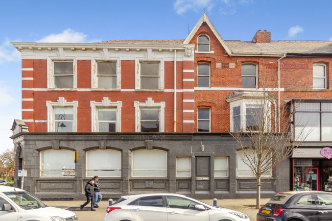 56 St. Annes Road West, Lytham St. Annes, FY8 1UE 2