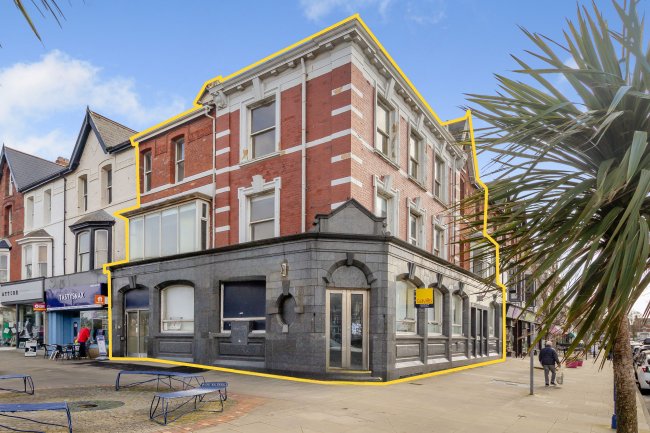 56 St. Annes Road West, Lytham St. Annes, FY8 1UE 2