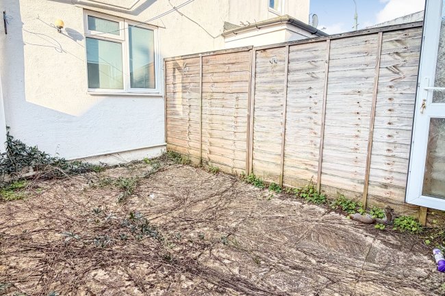 2 Churchill Road, St Thomas, Exeter, Devon, EX2 9BU 10