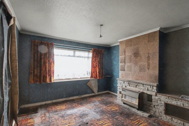 67 Perkins Road, Ilford, Essex, IG2 7NQ 10