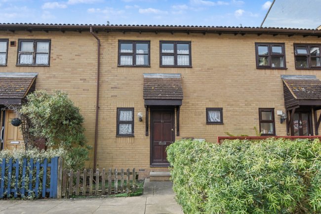 56 Thamesbank Place, Thamesmead, London, SE28 8PS 5