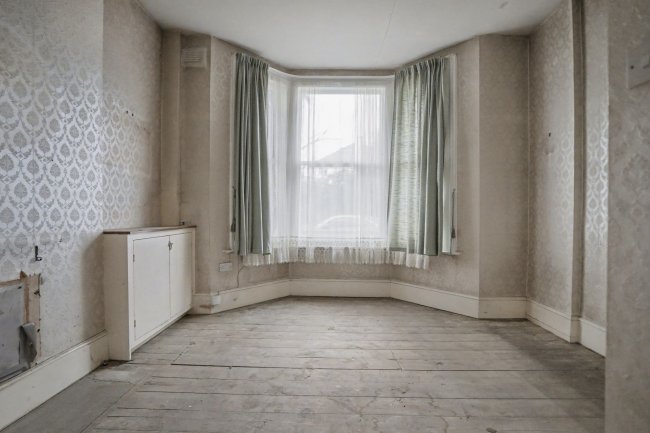 217A Westcombe Hill, Kidbrooke, London, SE3 7DR 4