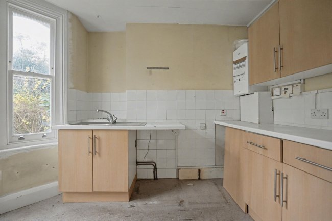 217A Westcombe Hill, Kidbrooke, London, SE3 7DR 4