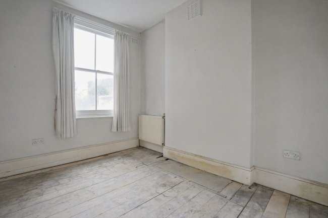 217A Westcombe Hill, Kidbrooke, London, SE3 7DR 4