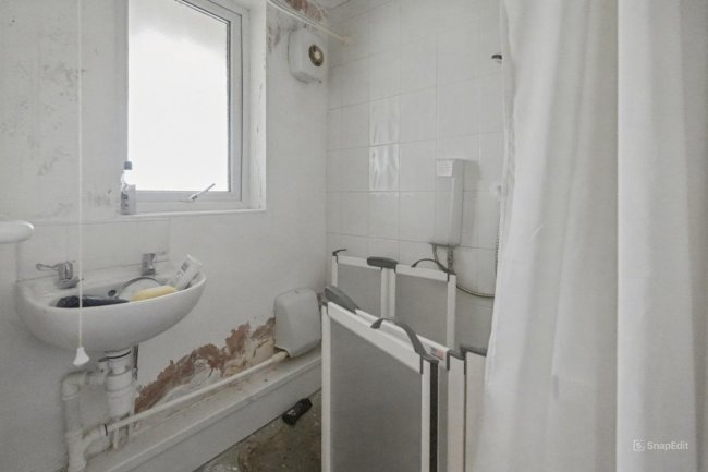 Flat 1, 125 Stanley Road, Liverpool, L5 7TA 5