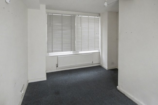 10 St James Avenue, Kemptown, Brighton, East Sussex, BN2 1QD 9