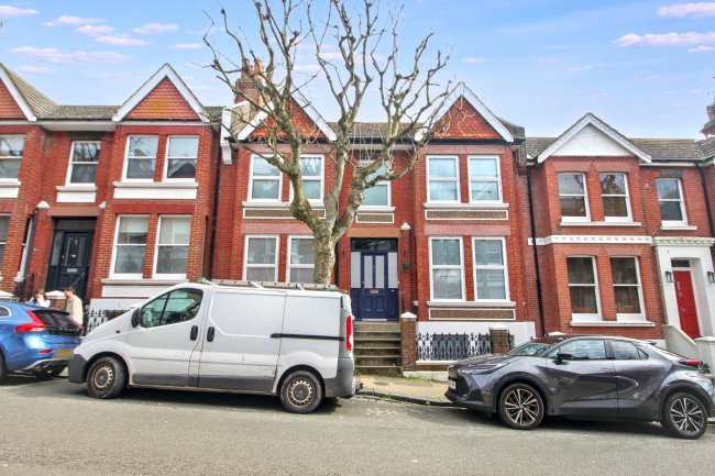 10 St James Avenue, Kemptown, Brighton, East Sussex, BN2 1QD 9
