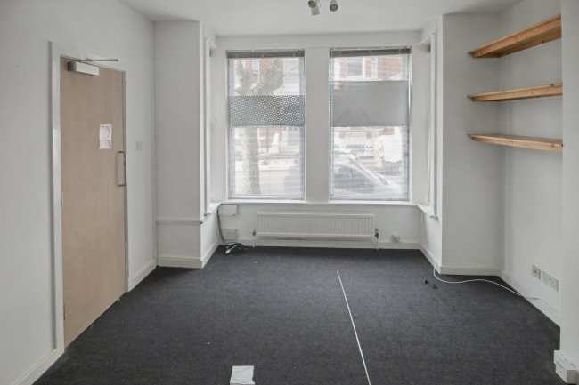 10 St James Avenue, Kemptown, Brighton, East Sussex, BN2 1QD 9