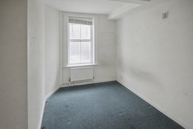 10 St James Avenue, Kemptown, Brighton, East Sussex, BN2 1QD 9