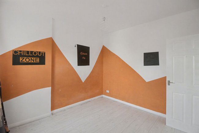 106 Pevensey Road, London, E7 0AH 7