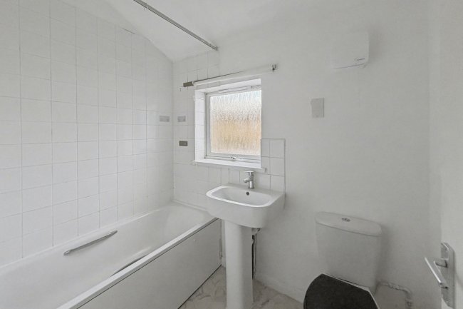 106 Pevensey Road, London, E7 0AH 7