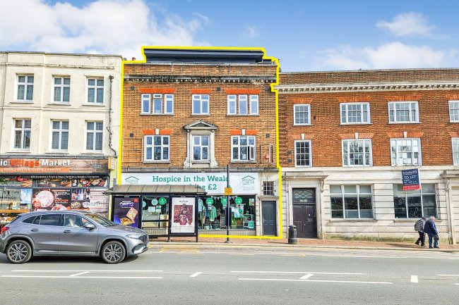 111 High Street & Flats 1-7 1 Lyons Crescent, Tonbridge, Kent, TN9 1DL 8