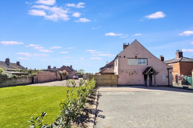 The Bell Inn, 3a and 3b Far Lane, Coleby, Lincoln LN5 0AH 1