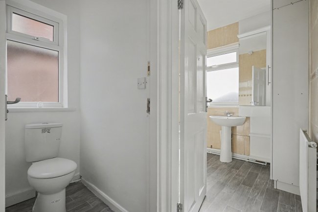 19 Marlborough Road, Beeston, Nottingham, NG9 2HG 4
