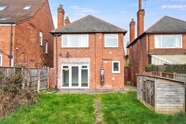 19 Marlborough Road, Beeston, Nottingham, NG9 2HG 4