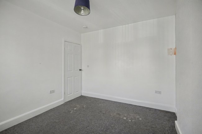 19 Marlborough Road, Beeston, Nottingham, NG9 2HG 4