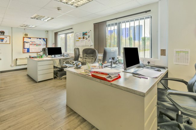 14 Cardrew Industrial Estate, Redruth, Cornwall, TR15 1SS 6