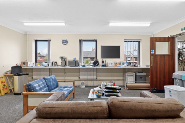 Unit 6 Station Court, Station Approach, Borough Green, Sevenoaks, Kent TN15 8BG 9