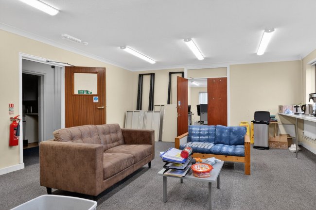 Unit 6 Station Court, Station Approach, Borough Green, Sevenoaks, Kent TN15 8BG 9