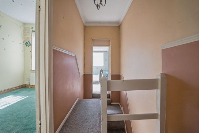 100 Timbercroft Lane, London, SE18 2SF 6