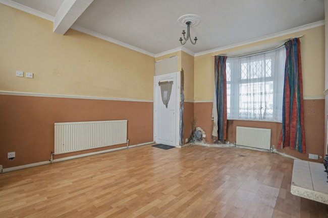 100 Timbercroft Lane, London, SE18 2SF 6