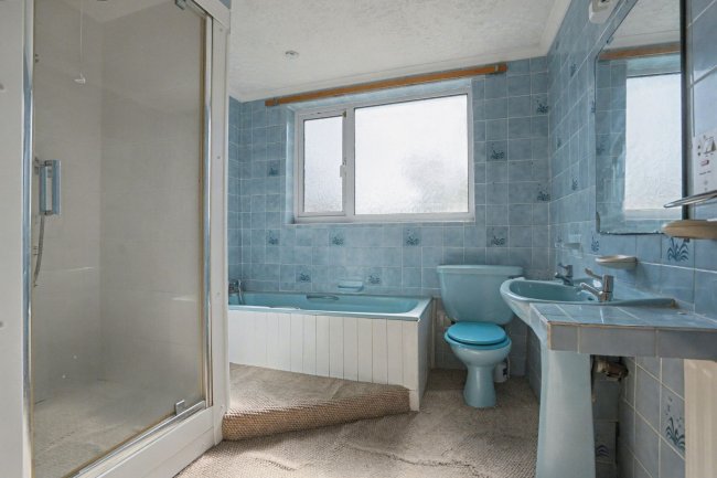 100 Timbercroft Lane, London, SE18 2SF 6