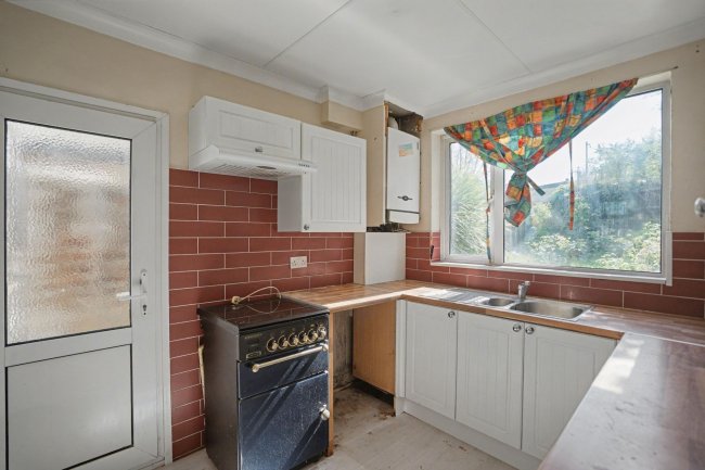 100 Timbercroft Lane, London, SE18 2SF 6