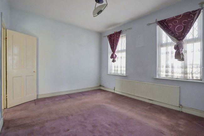 100 Timbercroft Lane, London, SE18 2SF 6