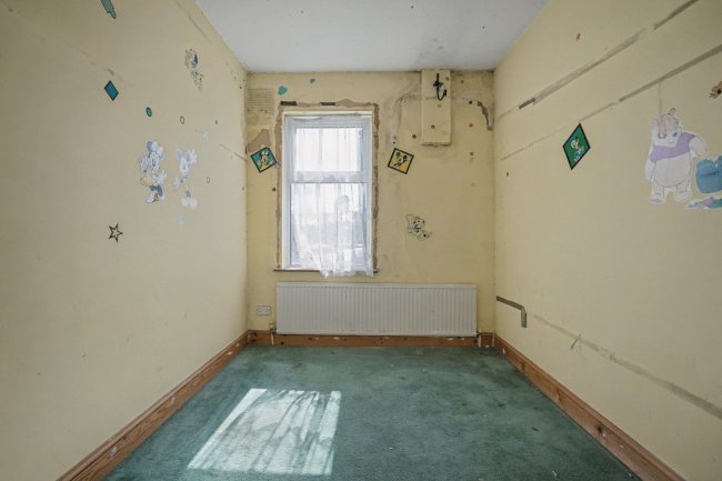 100 Timbercroft Lane, London, SE18 2SF 6