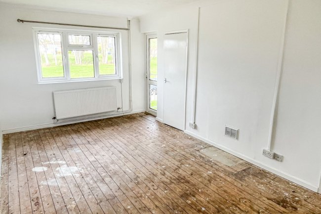 12 Meadow Road, Yeovil, Somerset, BA21 5PA 7