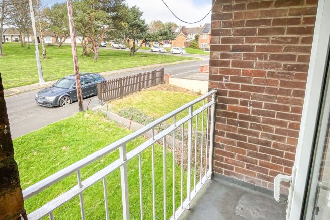 12 Meadow Road, Yeovil, Somerset, BA21 5PA 7