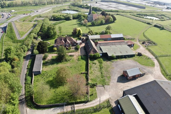 Court Lodge Farm, Church Road, Sevington, Ashford, TN24 0LD 5